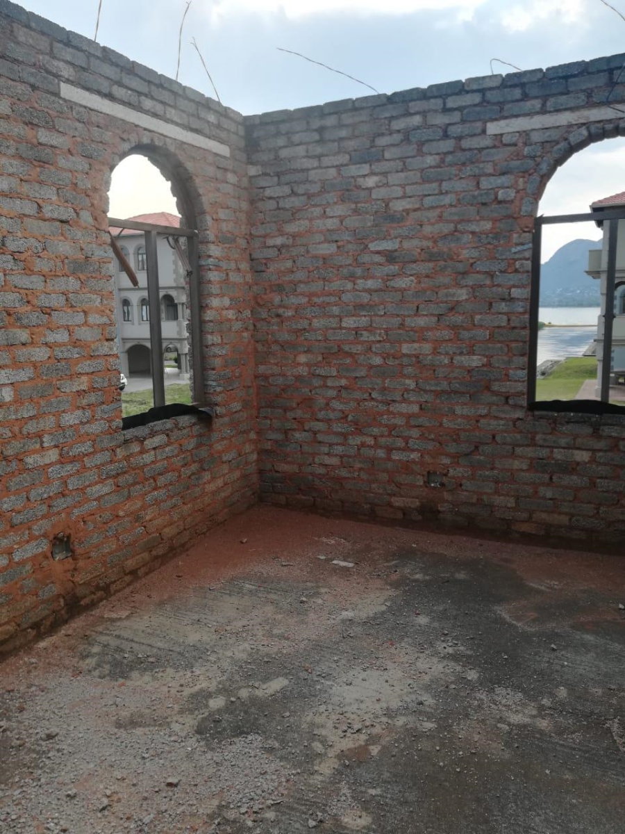 5 Bedroom Property for Sale in Ifafi North West